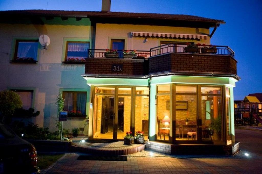 Villa Dana เวบา ภายนอก รูปภาพ